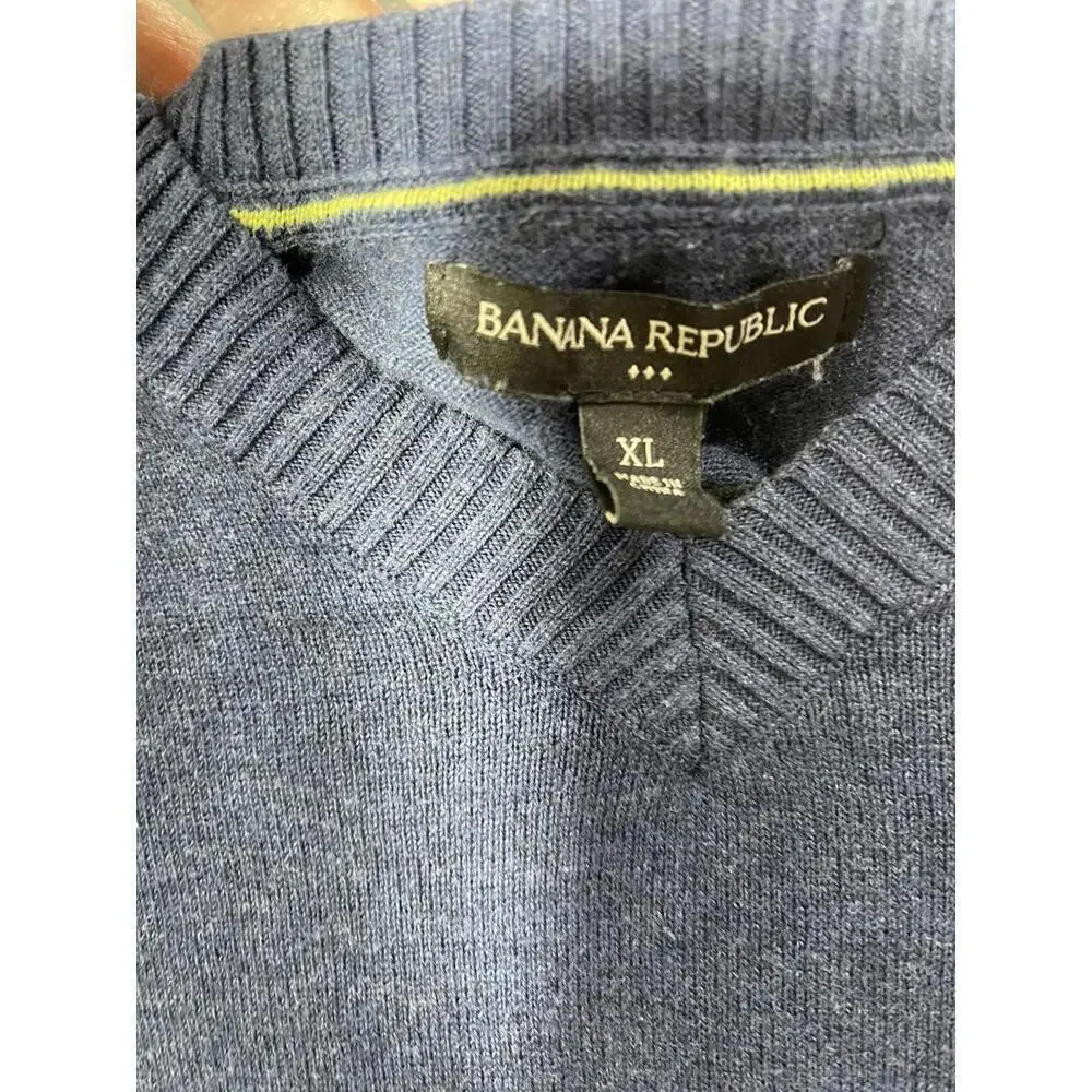 BANANA REPUBLIC Blue Men’s XL V Neck Sweater